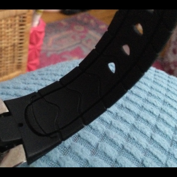 Toronto maple leafs watch - Picture 2 of 3